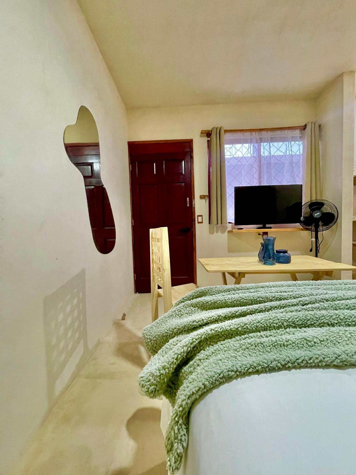 Hotel Casa Maakjae 익스미킬판 외부 사진